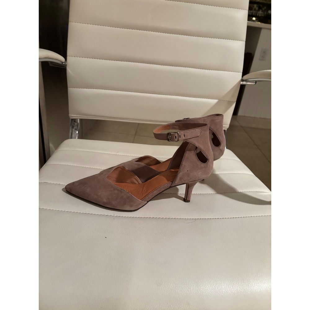 CC Corso Como Taupe Suede d'Orsay Ankle Strap Kitten Heel Pumps Womens 7.5 M 38